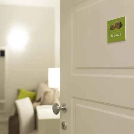 Frammenti Gæstehus 4*