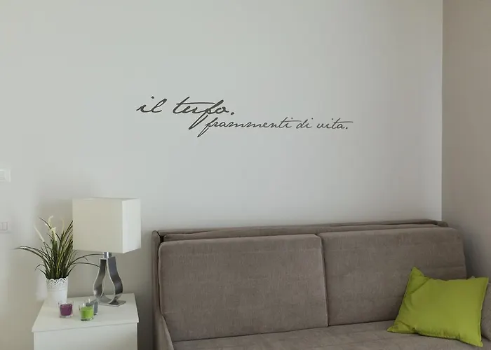 Frammenti Affittacamere 4*